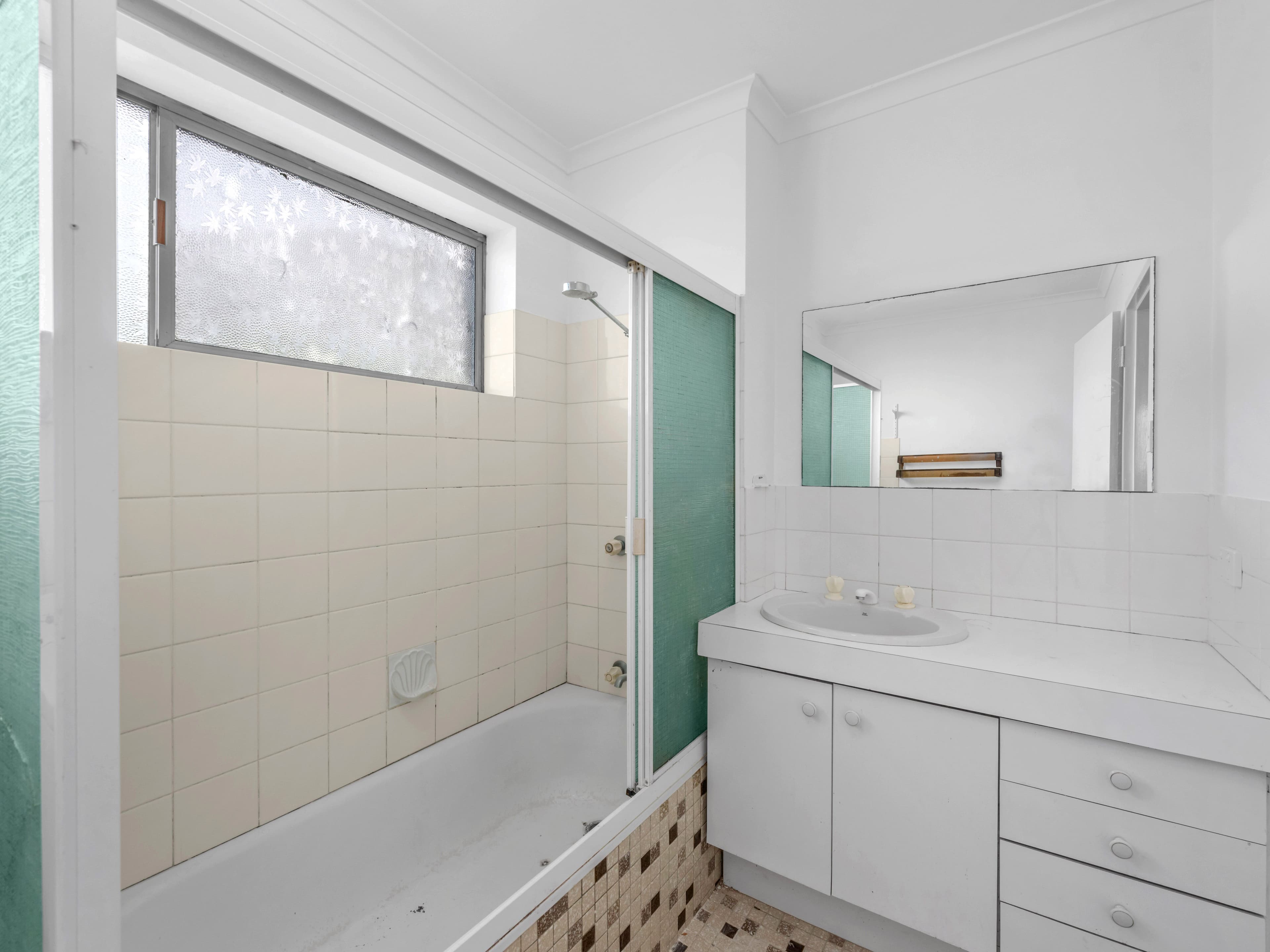 25 Kirkland Avenue, Coorparoo QLD 4151, Coorparoo - Thumbnail 6