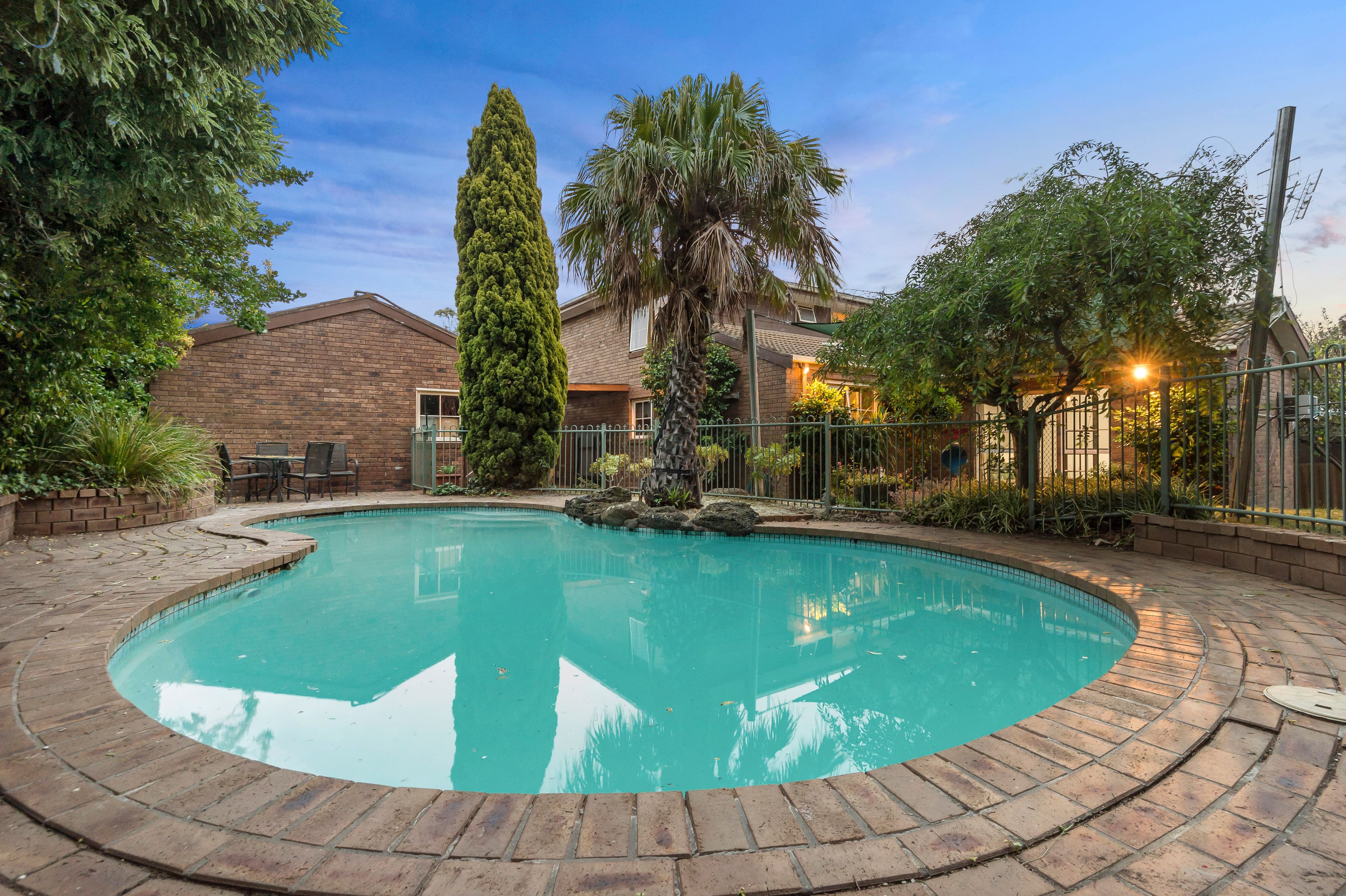 4 Burswood Close, Frankston South VIC 3199, Frankston South - Thumbnail 2