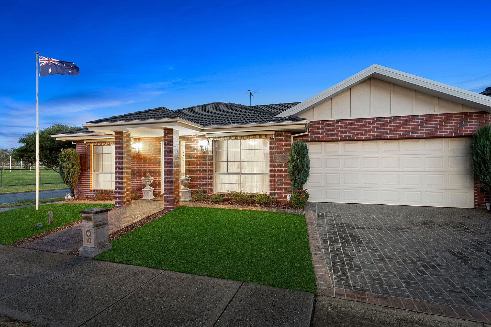 10 Lapwing Road, South Morang VIC 3752, South Morang - Image 1