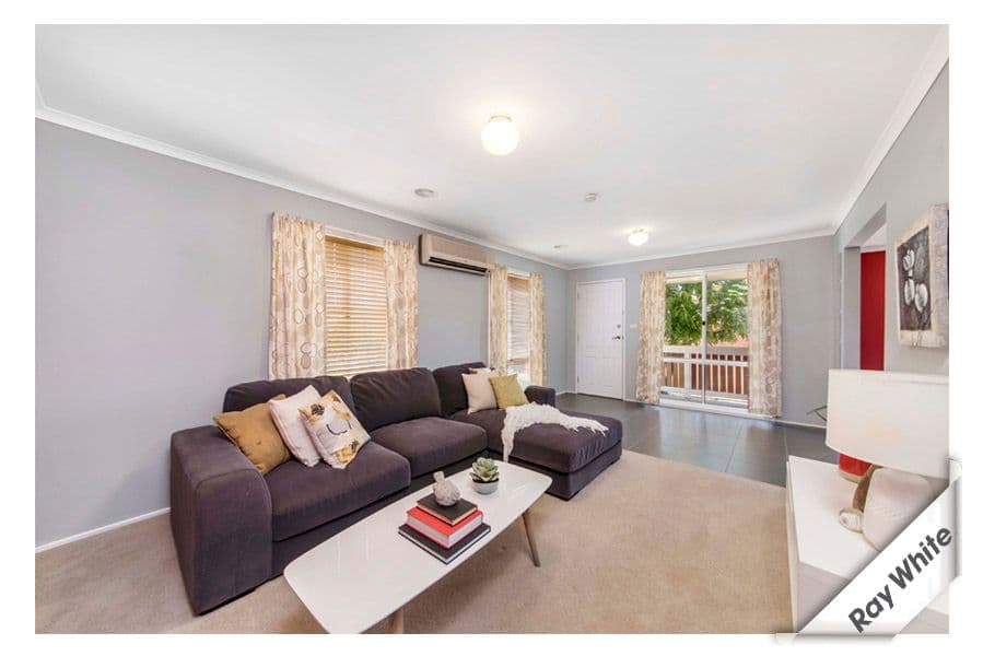 12 Revell Close, Gordon ACT 2906, Gordon - Thumbnail 2