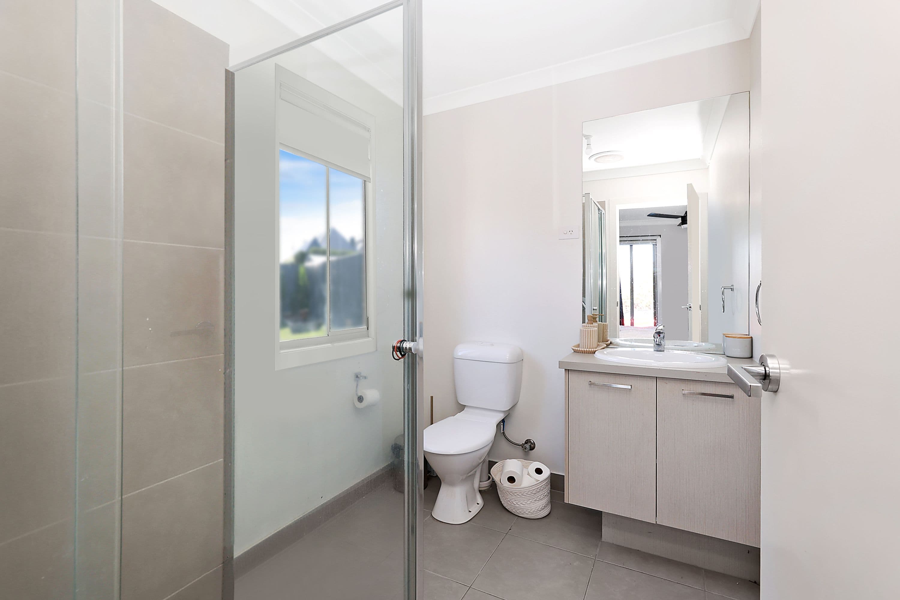 28 Imperial Drive, Colac VIC 3250, Colac - Thumbnail 3