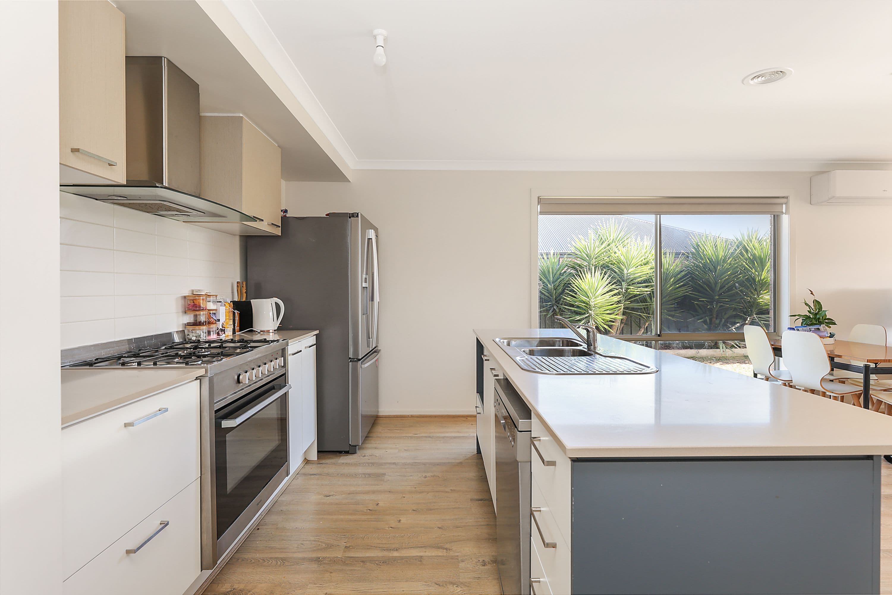 28 Imperial Drive, Colac VIC 3250, Colac - Thumbnail 4