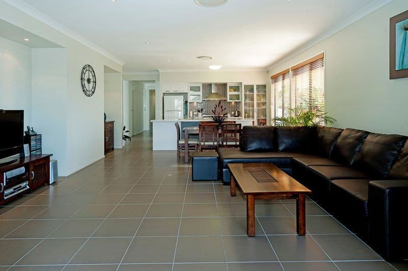 14 Codrington Circuit, PACIFIC PINES QLD 4211, Pacific Pines - Thumbnail 5