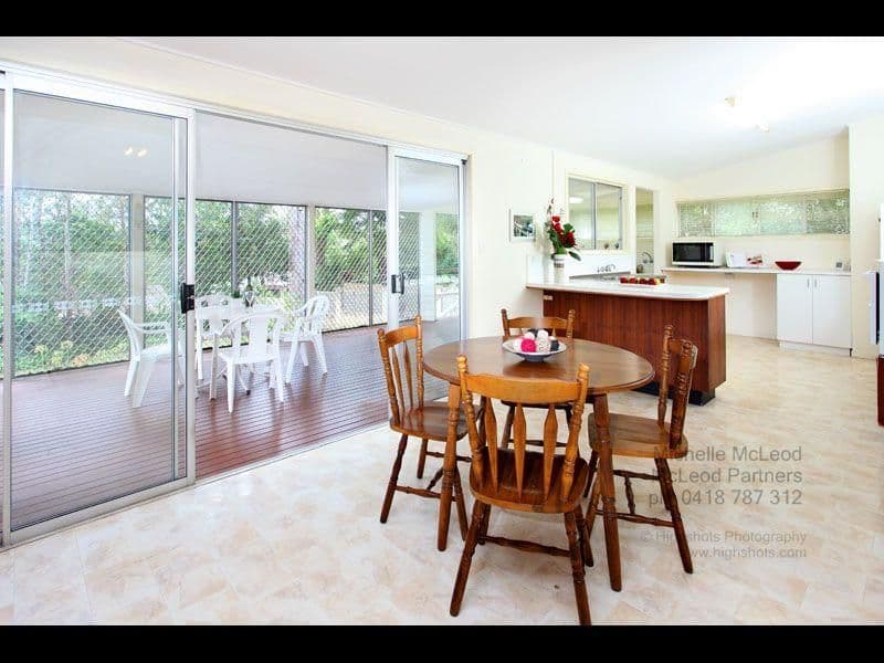 22 Kenmore Road, KENMORE QLD 4069, Kenmore - Thumbnail 2