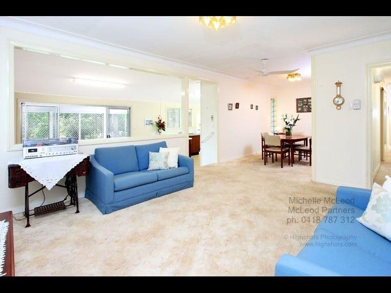 22 Kenmore Road, KENMORE QLD 4069, Kenmore - Thumbnail 3