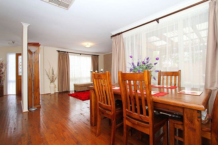 25 Garden Grove Drive, MILL PARK VIC 3082, Mill Park - Thumbnail 4