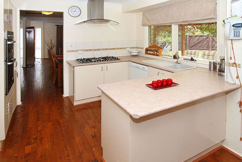 25 Garden Grove Drive, MILL PARK VIC 3082, Mill Park - Thumbnail 5