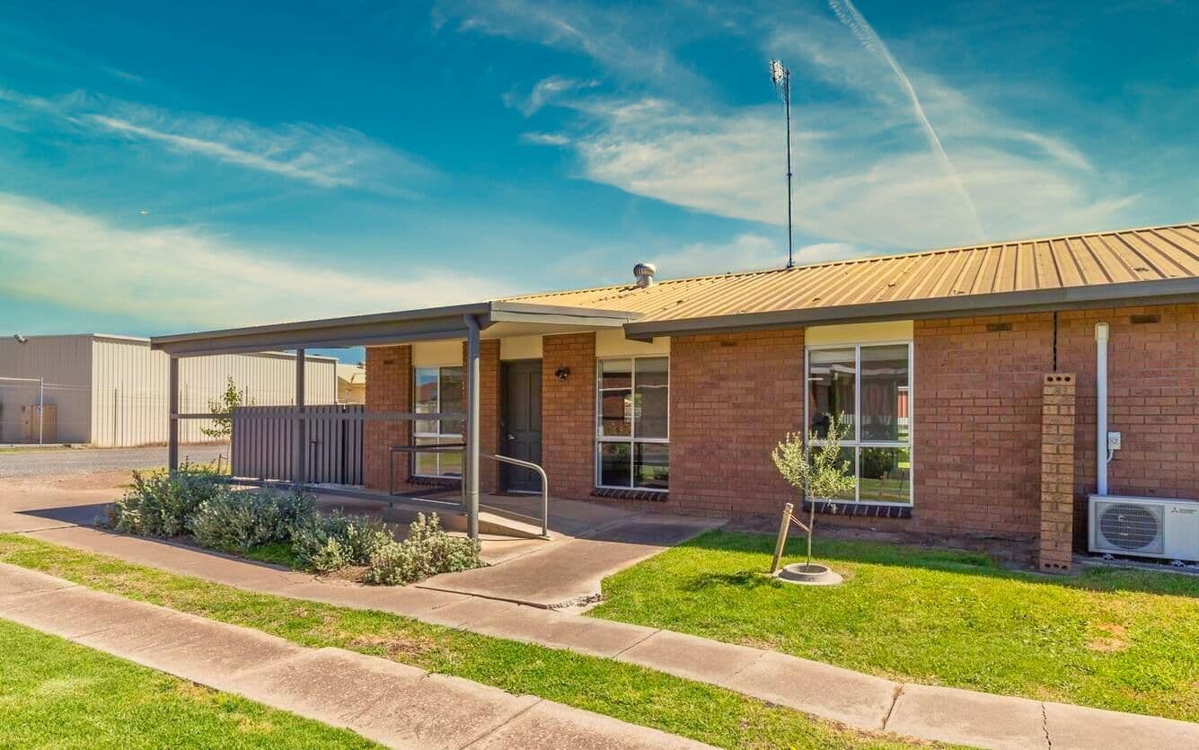 8 Robinson Street, Horsham VIC 3400, Horsham - Image 1