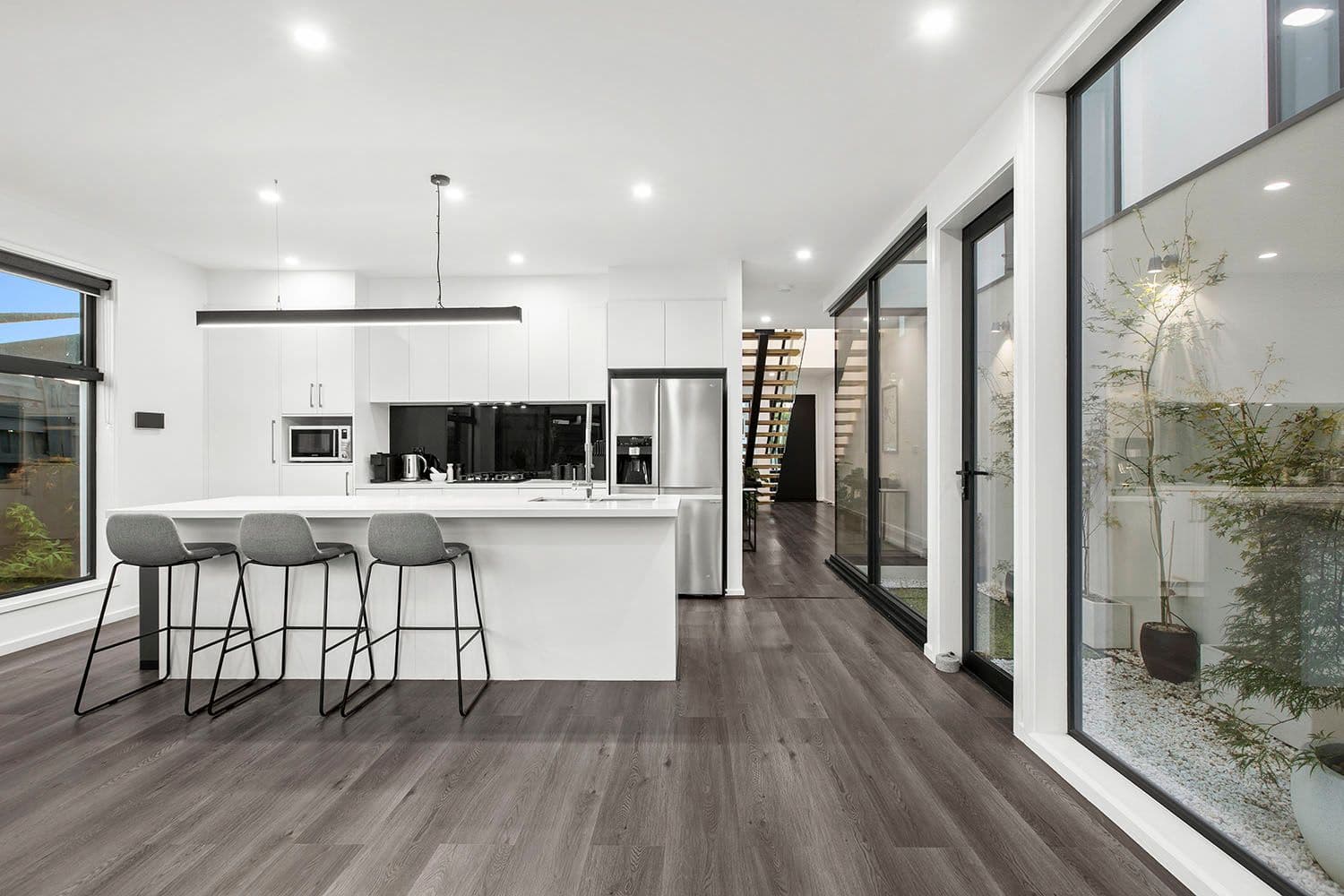 85 Latrobe Street, Cheltenham VIC 3192, Cheltenham - Thumbnail 2