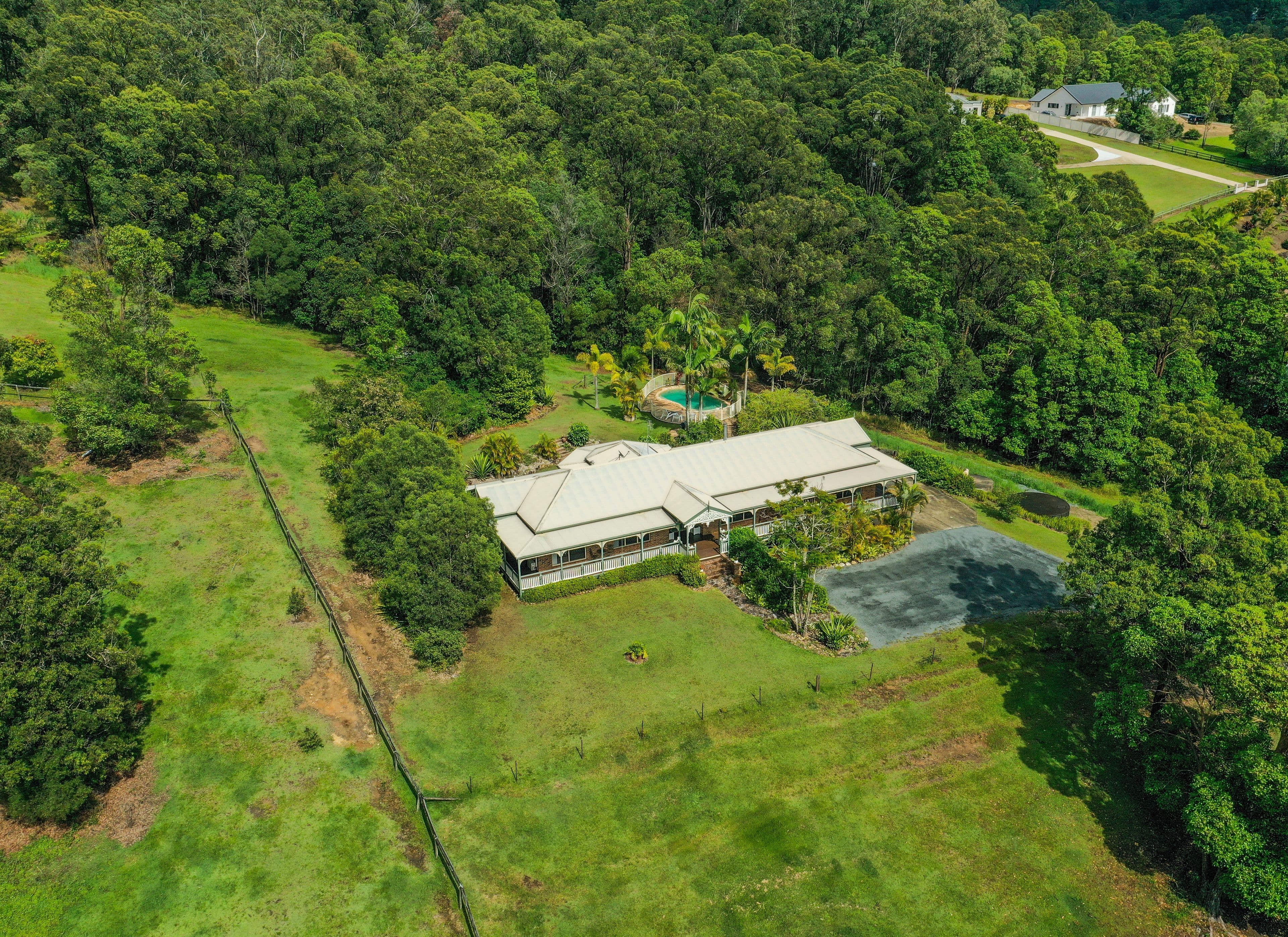 595 Bonogin Road, Bonogin QLD 4213, Bonogin - Thumbnail 2