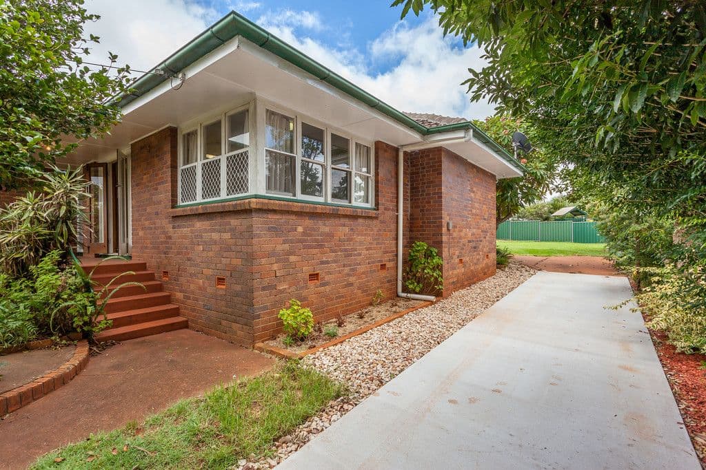 9 Drayton Road, Harristown QLD 4350, Harristown - Thumbnail 2