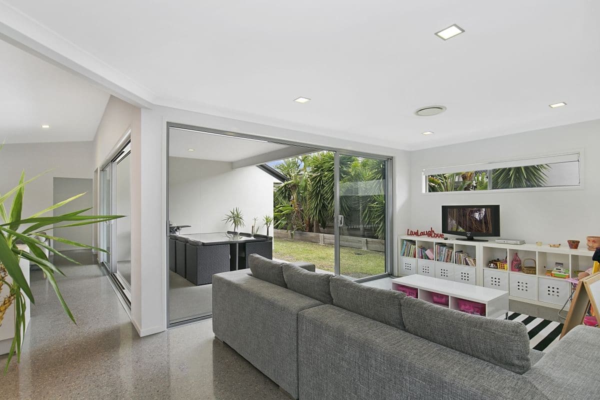 35 Friars Crescent, North Lakes QLD 4509, North Lakes - Thumbnail 2