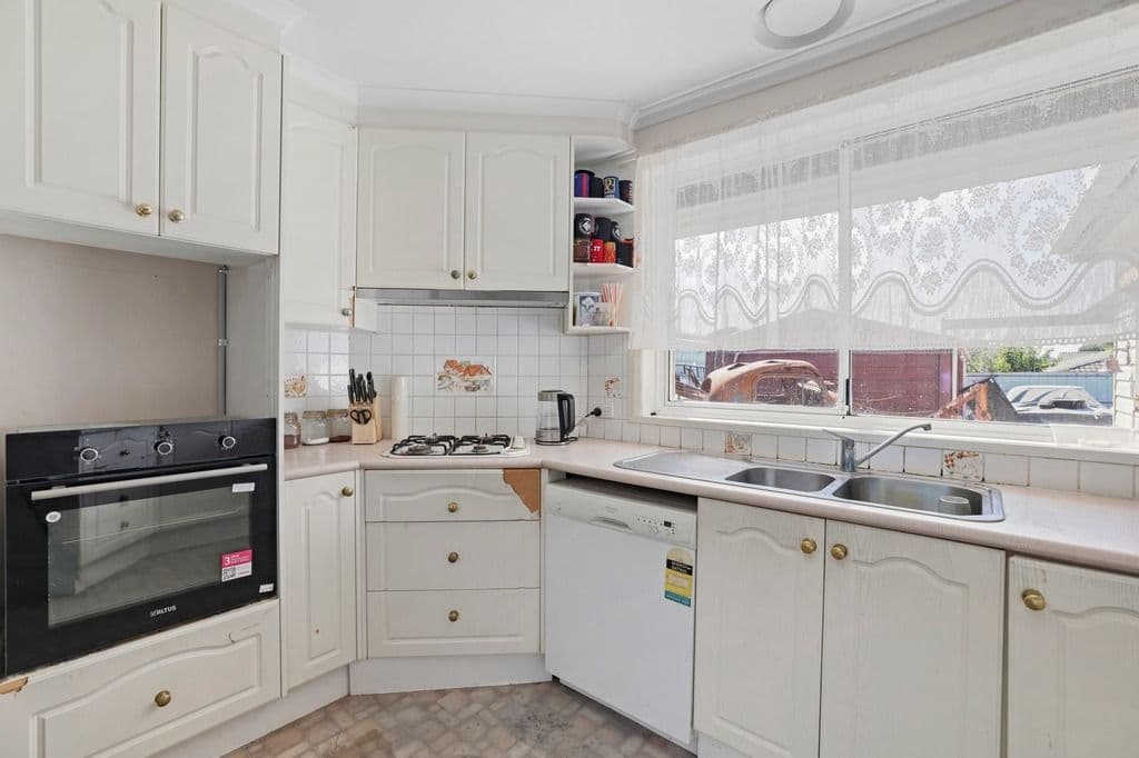 29 Richmond Crescent, Werribee VIC 3030, Werribee - Thumbnail 5