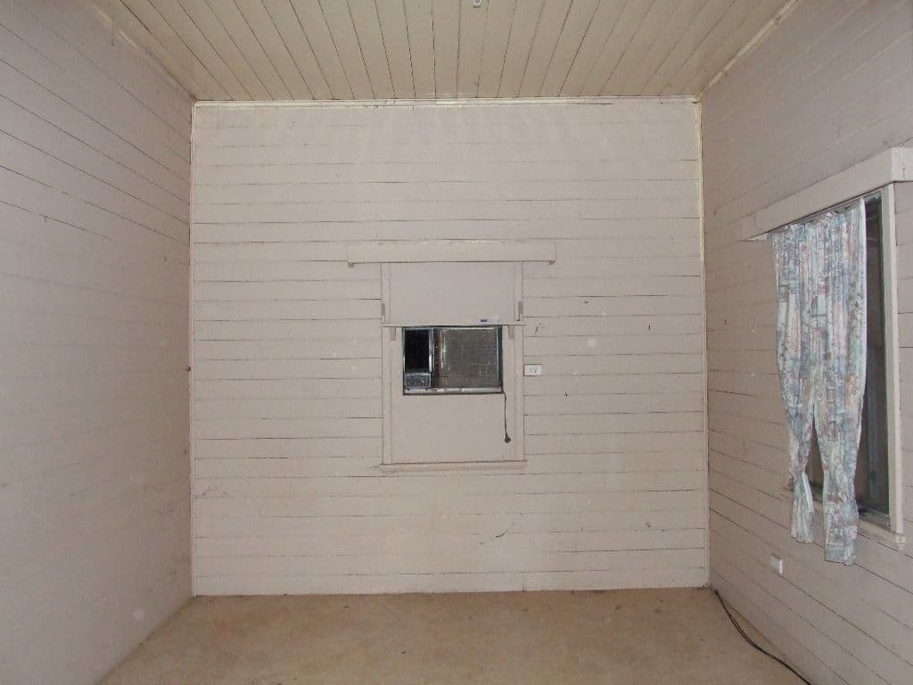 82 Crane Street, LONGREACH QLD 4730, Longreach - Thumbnail 5