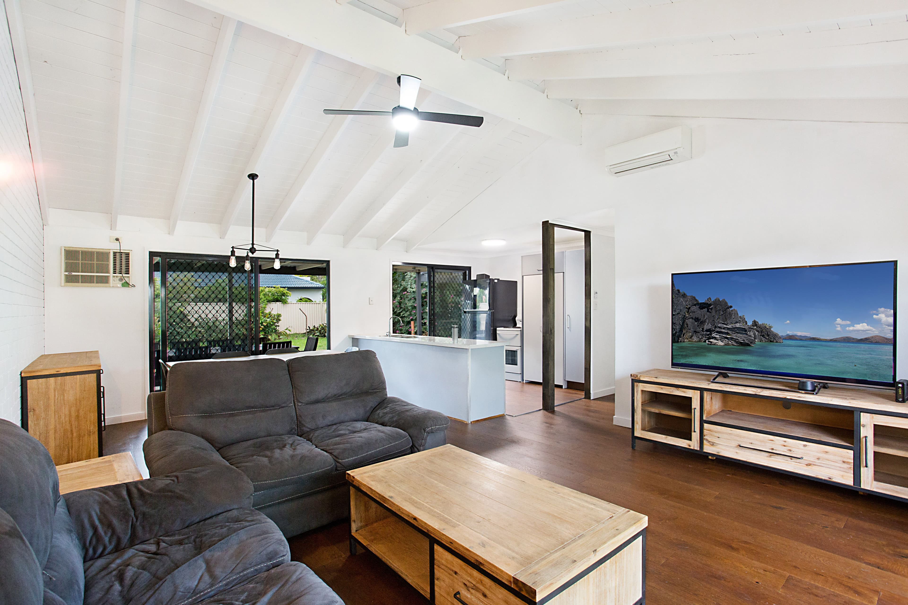 3 Oceanic Drive, Mermaid Waters QLD 4218, Mermaid Waters - Thumbnail 5
