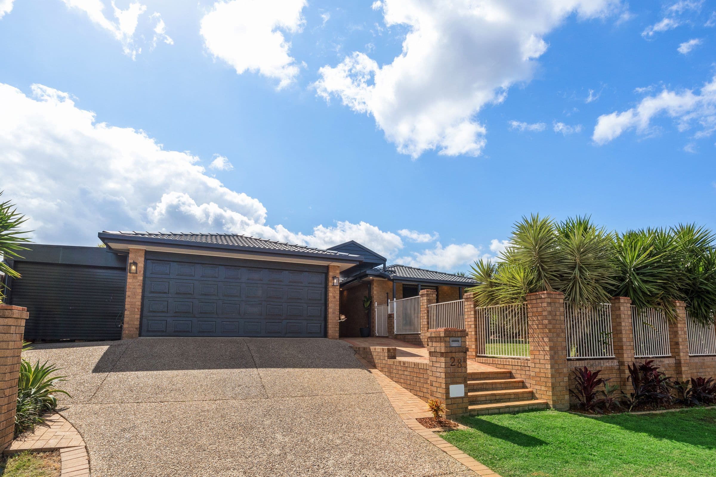28 Gary Player Crescent, Parkwood QLD 4214, Parkwood - Thumbnail 2