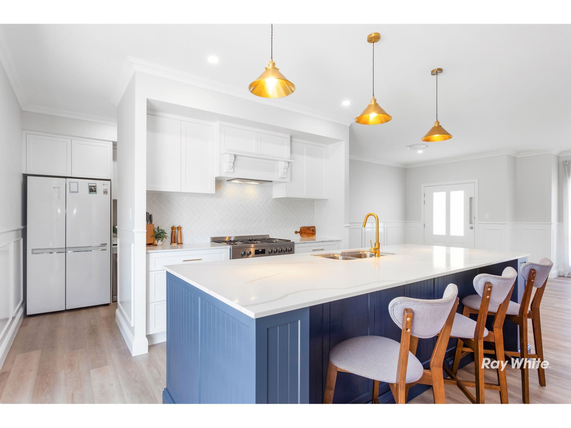 4 King William Place, Kinka Beach QLD 4703, Kinka Beach - Thumbnail 4