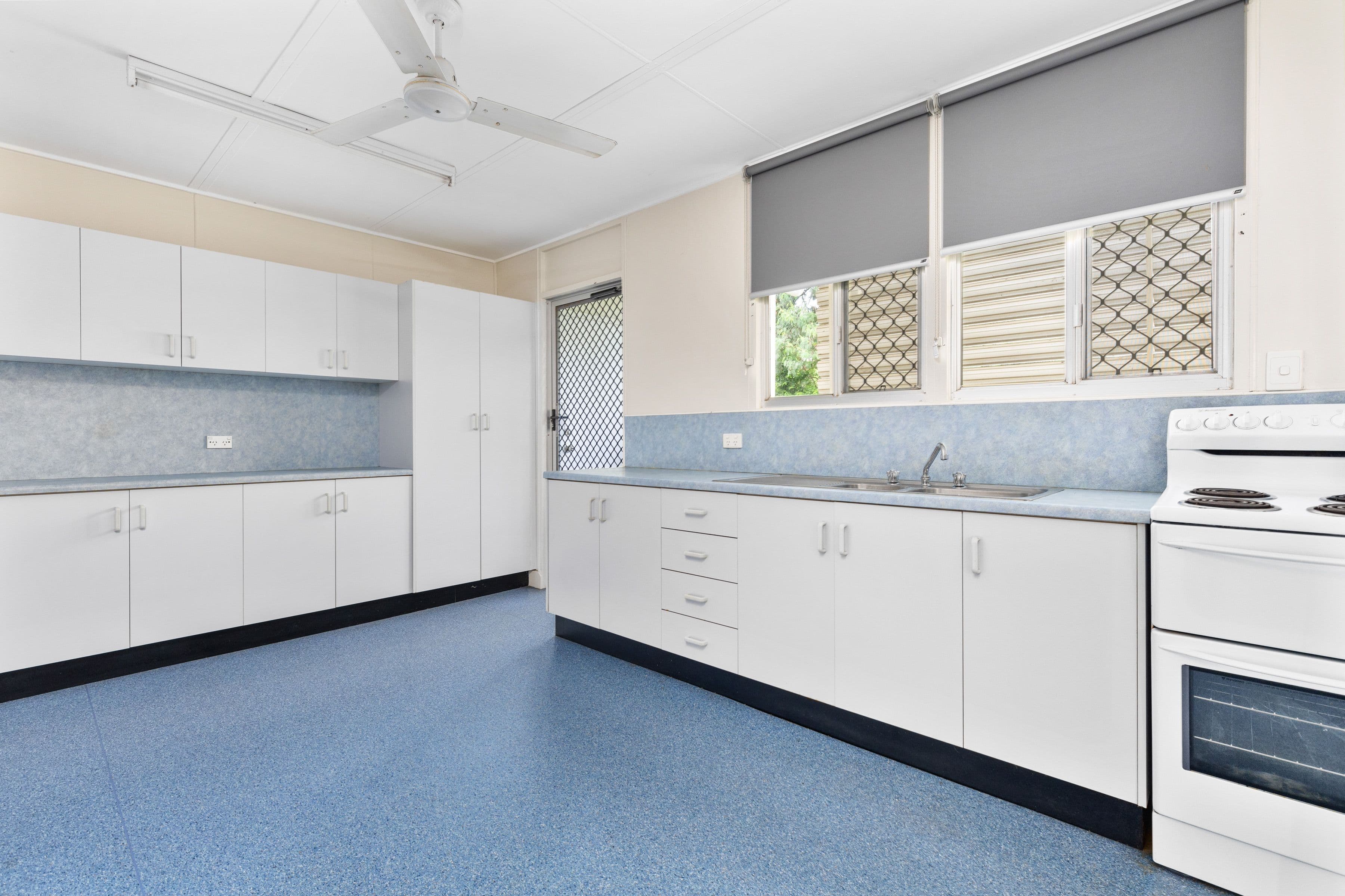 109 Retro Street, Emerald QLD 4720, Emerald - Thumbnail 4