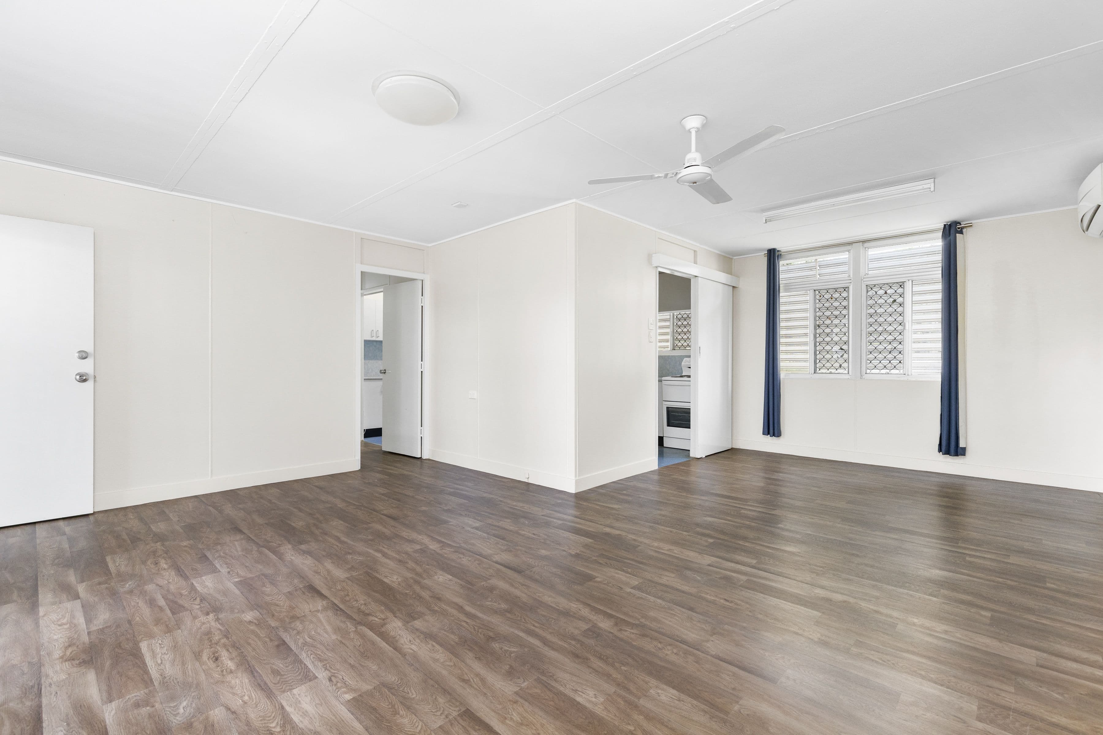 109 Retro Street, Emerald QLD 4720, Emerald - Thumbnail 5