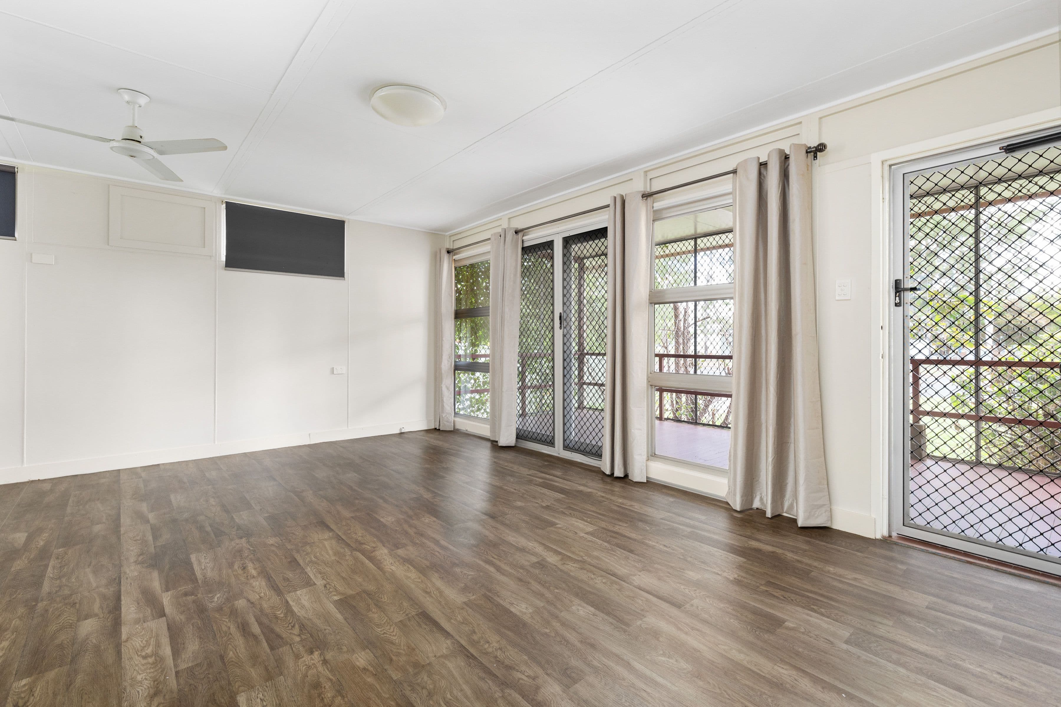 109 Retro Street, Emerald QLD 4720, Emerald - Thumbnail 8