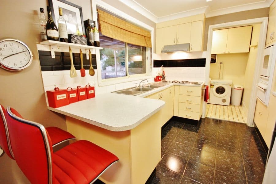 37 McNarry Place, YOUNG NSW 2594, Young - Thumbnail 7