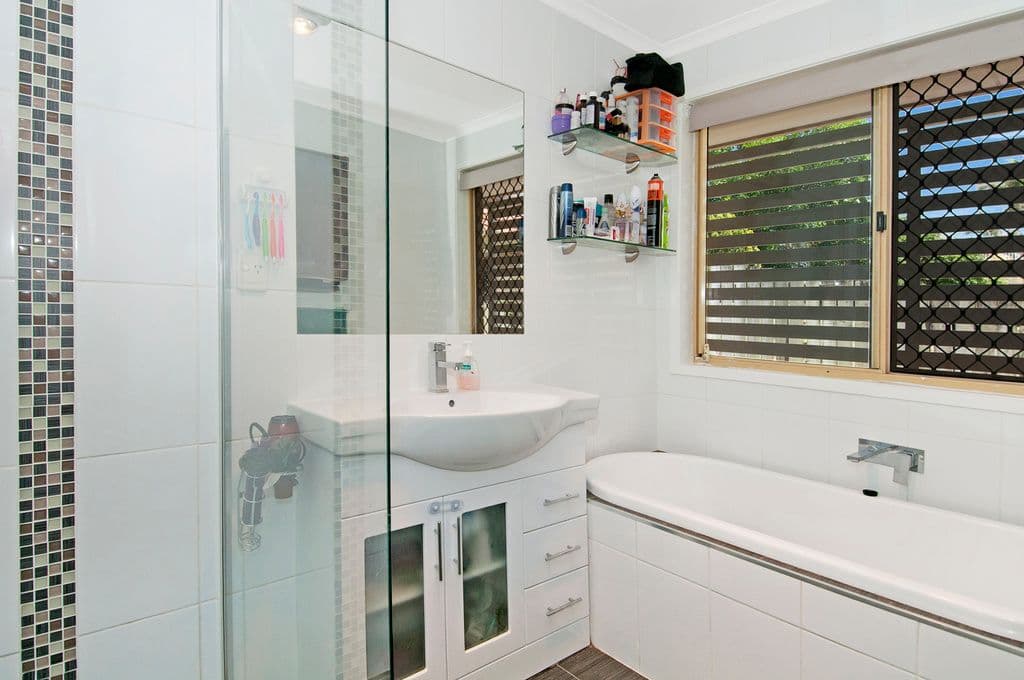 30 Jessie Crescent, Bethania QLD 4205, Bethania - Thumbnail 6