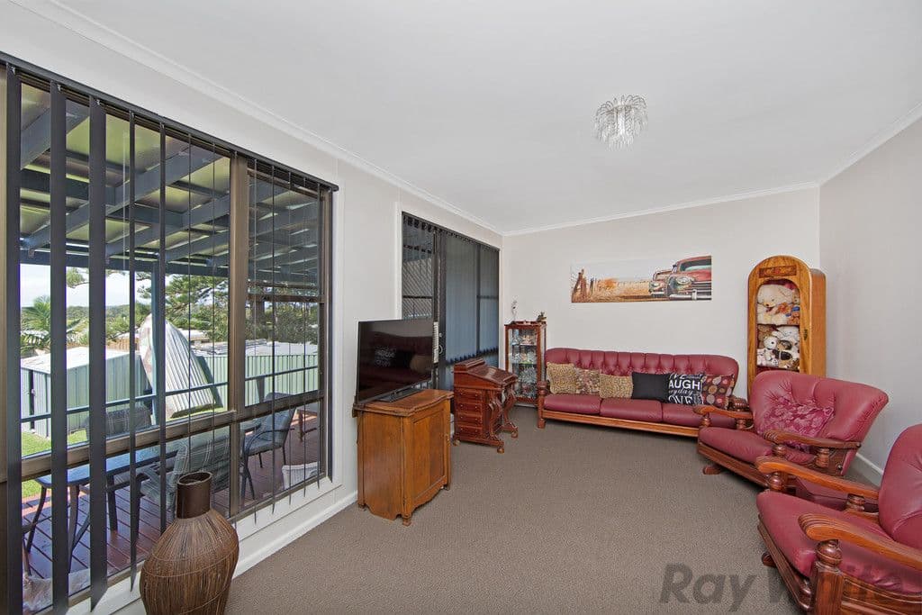 23 Woolana Avenue, Budgewoi - Thumbnail 4