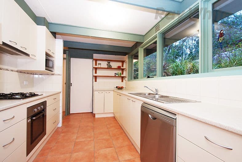 99 STRADBROKE Road, Montrose VIC 3765, Montrose - Thumbnail 2