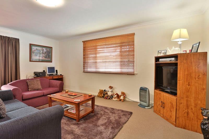 19 Tynedale Avenue, NEWTOWN QLD 4350, Newtown - Thumbnail 3