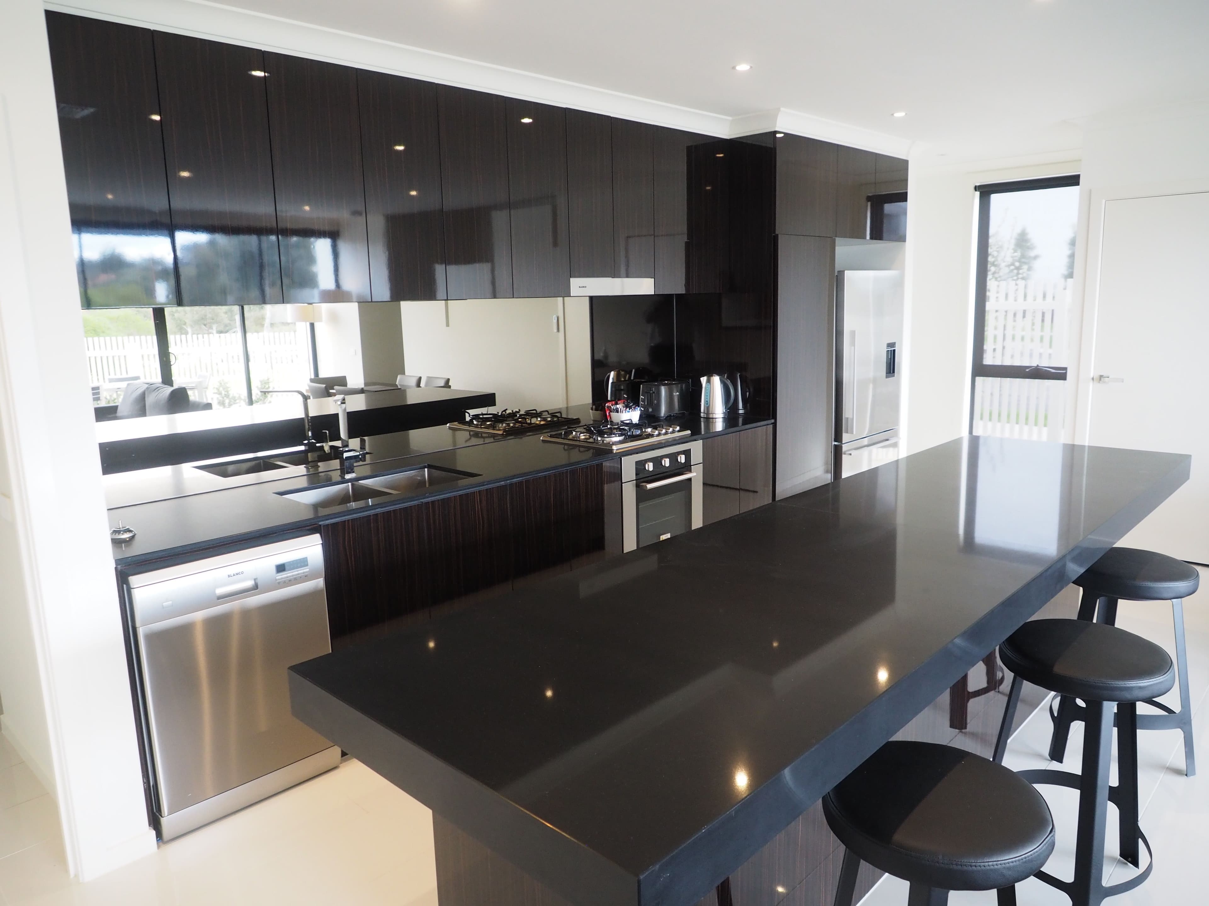 1 Manchester Crescent, Bundoora VIC 3083, Bundoora - Thumbnail 2