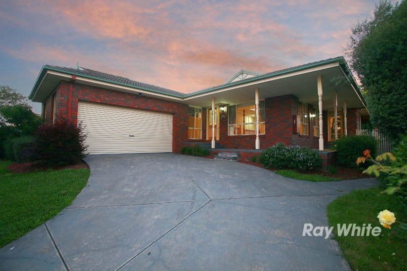 17 Brent Close, BERWICK VIC 3806, Berwick - Image 1