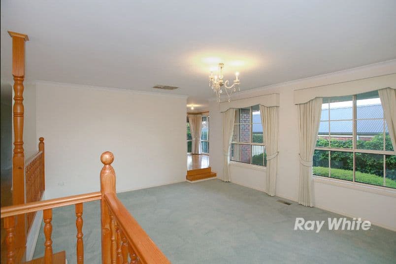 17 Brent Close, BERWICK VIC 3806, Berwick - Thumbnail 2