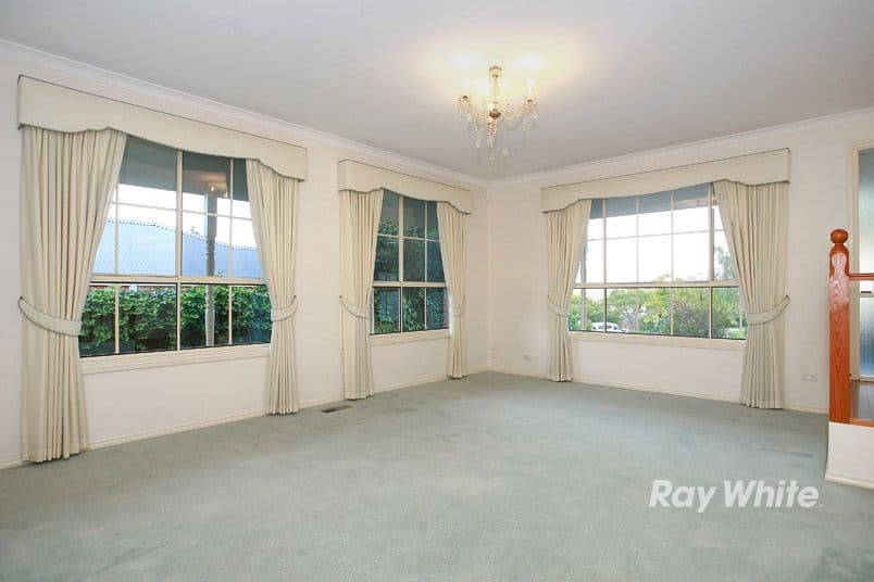 17 Brent Close, BERWICK VIC 3806, Berwick - Thumbnail 4