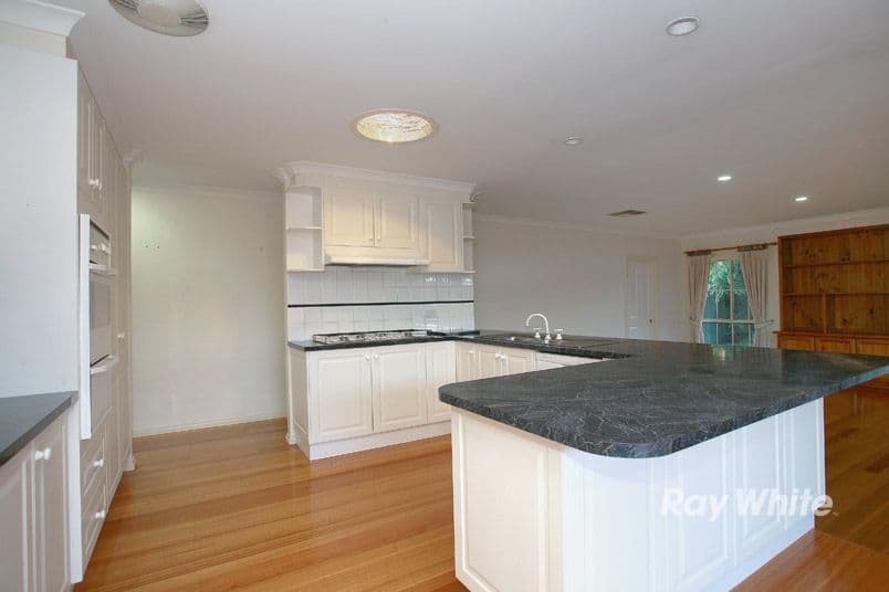17 Brent Close, BERWICK VIC 3806, Berwick - Thumbnail 6