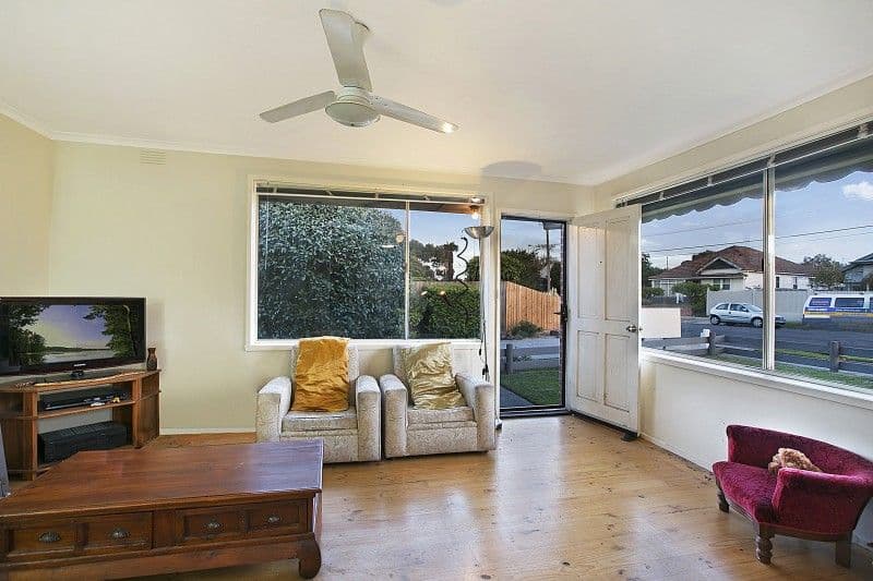111 Barkly Street, MORDIALLOC VIC 3195, Mordialloc - Thumbnail 2