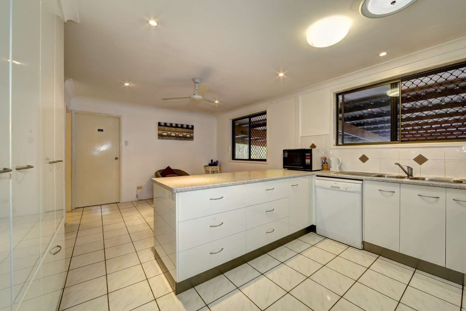 2 Norgrove Road, BRANYAN QLD 4670, Branyan - Thumbnail 8