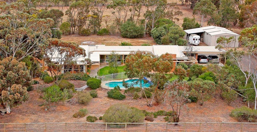 190 Plains Road, Lara VIC 3212, Lara - Image 1
