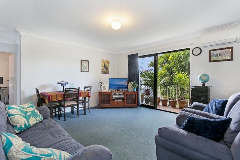 23 Windsor Crescent, Altona North - Thumbnail 2