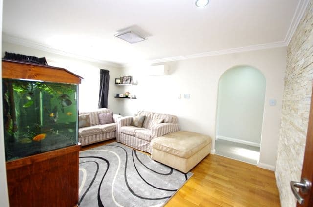 5 Meredith Way, KOONDOOLA WA 6064, Koondoola - Thumbnail 8