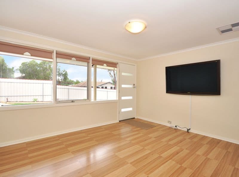 12 Quentin Street, Morphett Vale SA 5162, Morphett Vale - Thumbnail 7