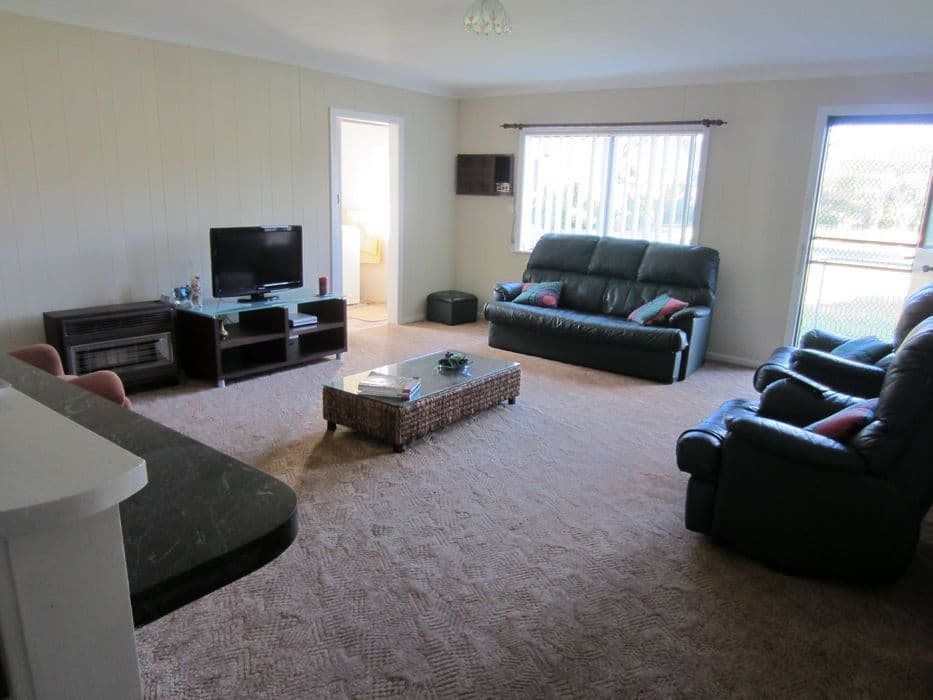 75 Jellicoe Street, TEMORA NSW 2666, Temora - Thumbnail 2