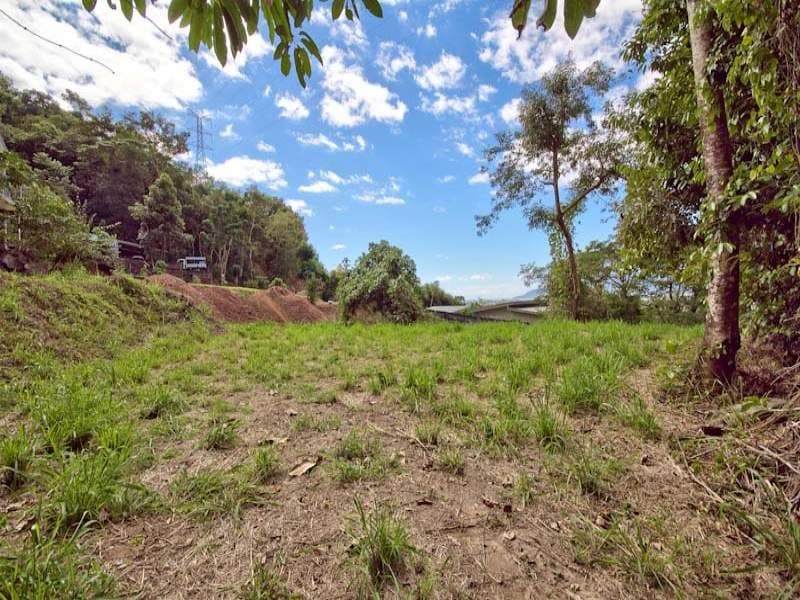 8 Julian Close, MOOROOBOOL QLD 4870, Mooroobool - Thumbnail 3