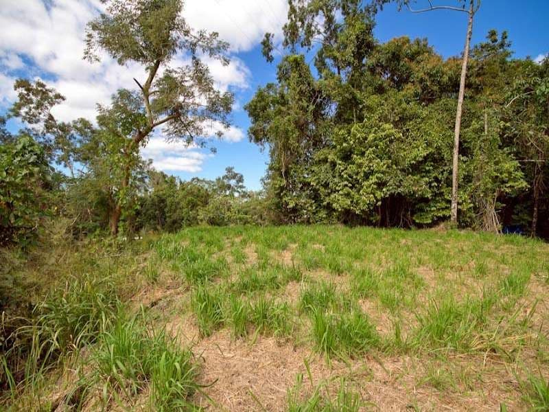 8 Julian Close, MOOROOBOOL QLD 4870, Mooroobool - Thumbnail 4