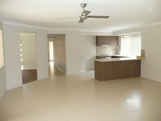 16 Tallow Street, PACIFIC PINES QLD 4211, Pacific Pines - Thumbnail 2