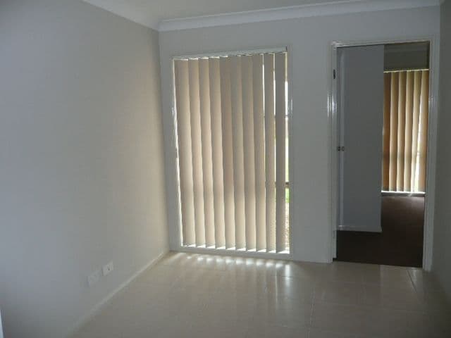 16 Tallow Street, PACIFIC PINES QLD 4211, Pacific Pines - Thumbnail 5