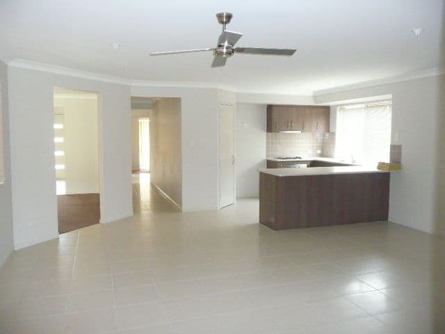 16 Tallow Street, PACIFIC PINES QLD 4211, Pacific Pines - Thumbnail 7