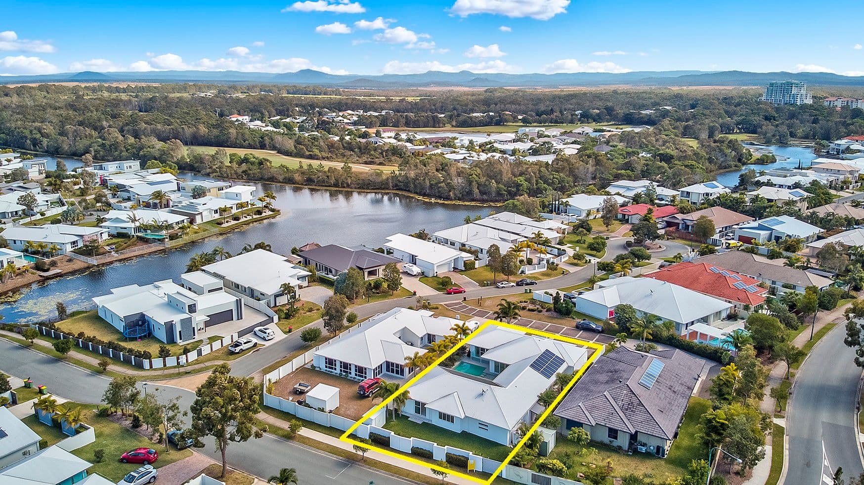4 Ballinger Place, Pelican Waters QLD 4551, Pelican Waters - Thumbnail 2
