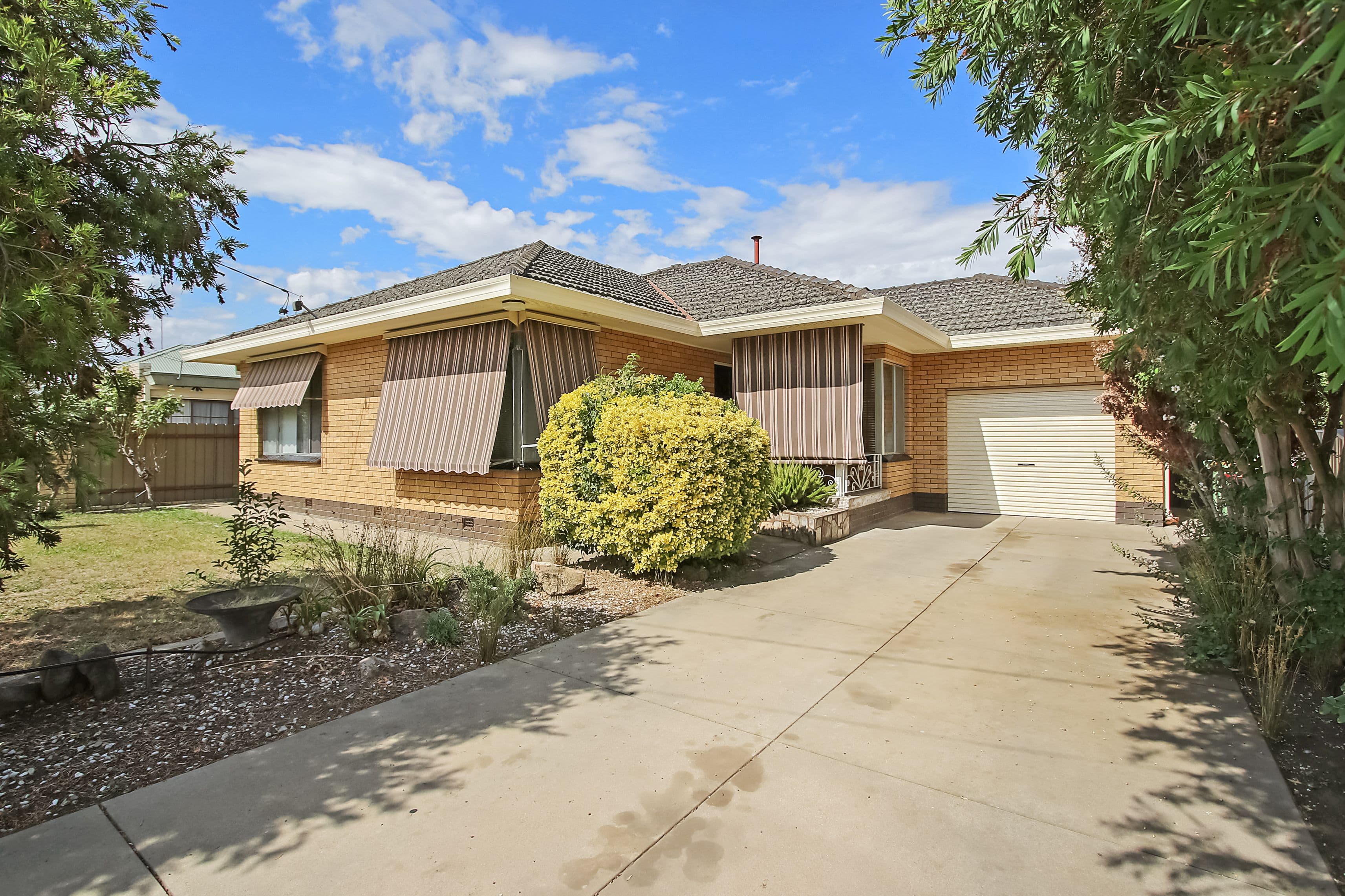 32 Watson Street, Wodonga VIC 3690, Wodonga - Image 1