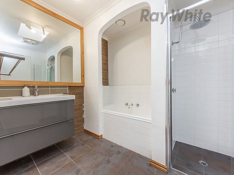 4 Newark Court, Albanvale VIC 3021, Albanvale - Thumbnail 6