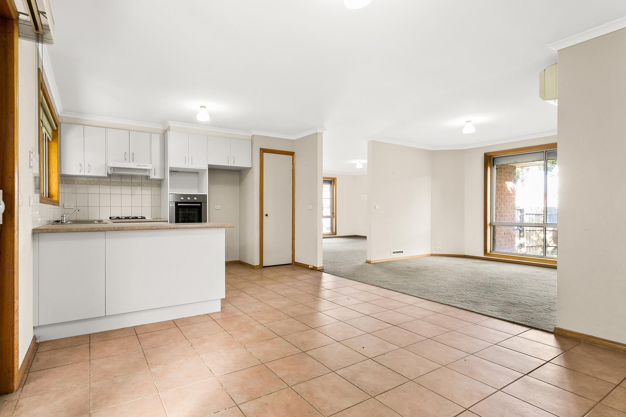 19 Capri Court, Pakenham VIC 3810, Pakenham - Thumbnail 3